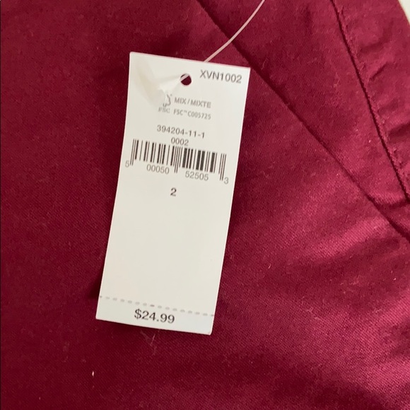 Burgundy Old Navy shorts - Picture 3 of 6